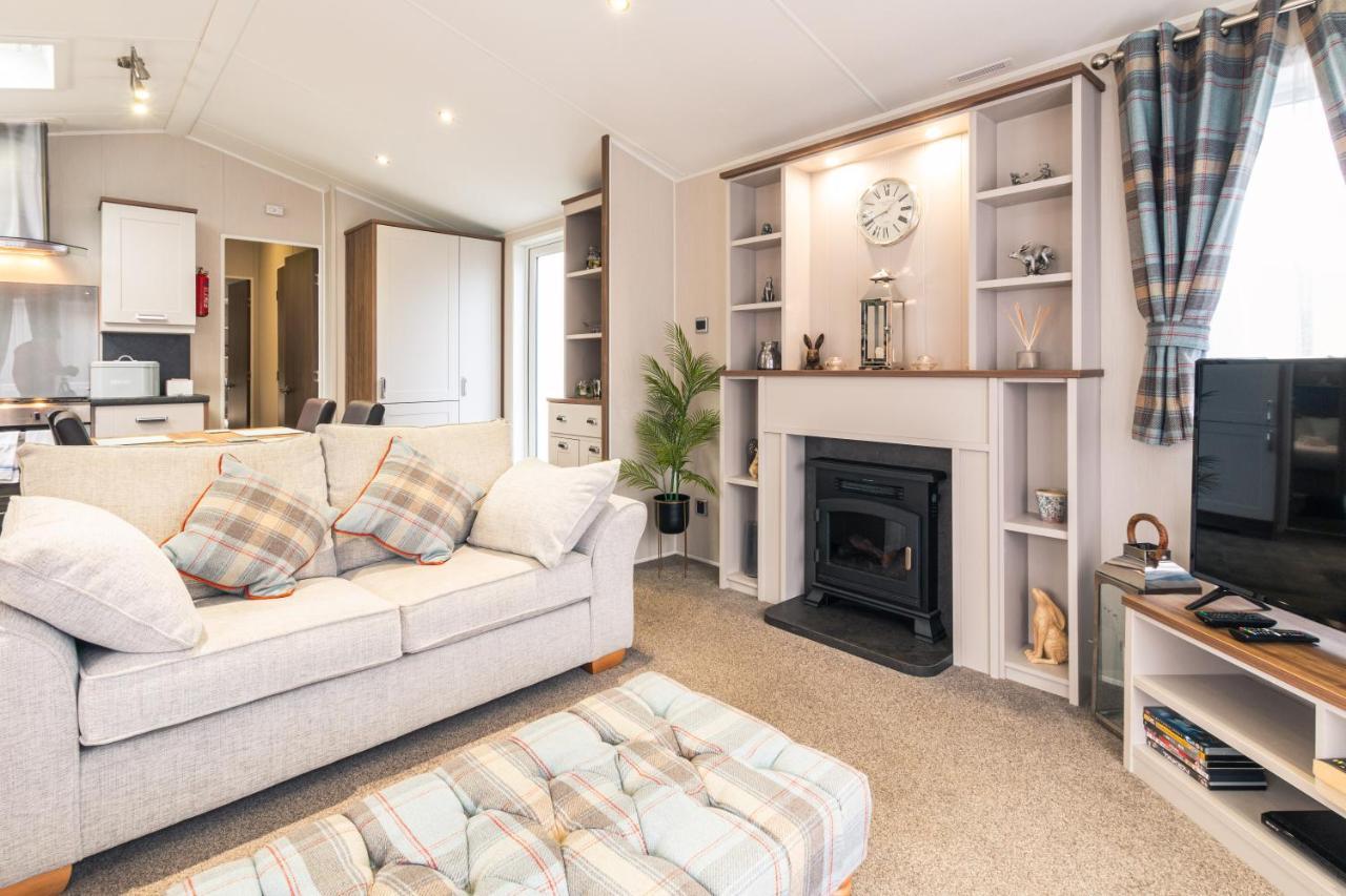 Hidden Jewel Lodge With Hot Tub York Exteriér fotografie